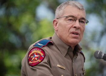 Policía Escolar tomó la decisión equivocada: Steven McCraw