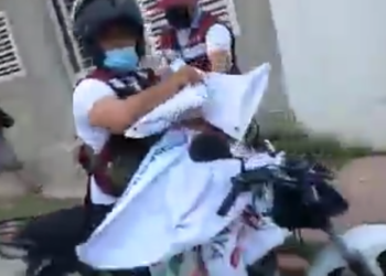 Desconocidos quitan propaganda morenista