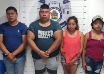 Policía de Quintana Roo detiene a presuntos “Policías Estatales” en estado de ebriedad