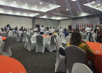 Desprecian Maestros de Reynosa a Rigoberto Guevara