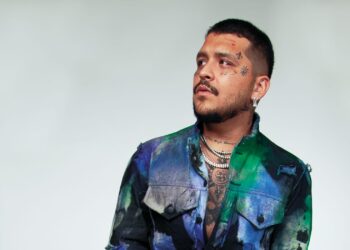 Nodal: Amor, tatuajes y dos corazones rotos