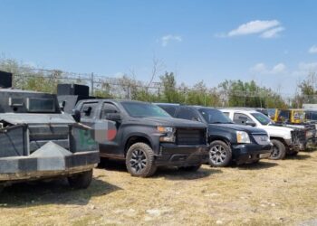 Identifica INM a 225 personas de Centro y Sudamérica ocultas en una bodega en Edomex