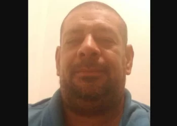 Esposa del chofer que conducía el camión donde murieron 53 inmigrantes sofocados afirma que “Es un buen hombre”