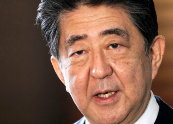 Muere el ex primer ministro de Japón Shinzo Abe tras ser tiroteado en un mitin en plena calle