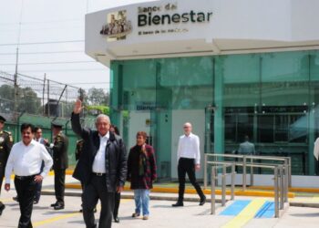 Austeridad impulsa programas sociales 