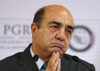 Murillo Karam es detenido por la FGR