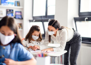 Cubrebocas no será obligatorio en regreso a clases en Nuevo León