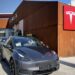 Tesla debe corregir falla eléctrica en más de un millón de vehículos