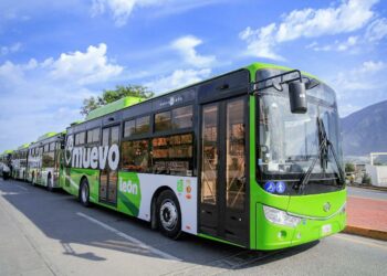 Por iniciar operaciones nuevas rutas de transmetro