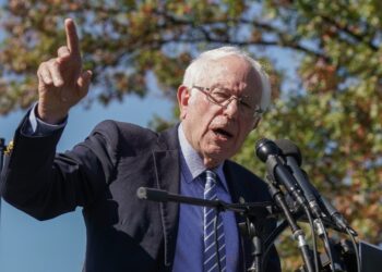 Fortalecer campañas demócratas en Texas propósito de Bernie Sanders