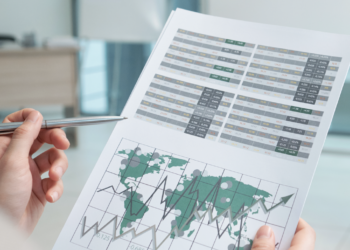 Bajaron pasivos monetarios