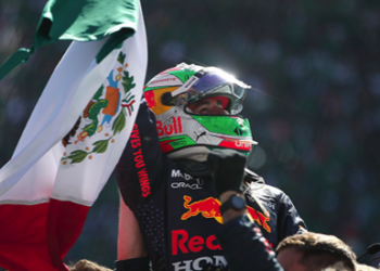 Checo Pérez consigue el tercer lugar en el GP de México