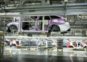 Aumenta exportación automotriz