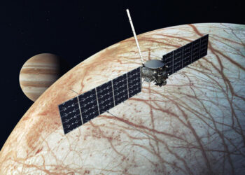 NASA explora una de las lunas de Júpiter en busqueda de océanos