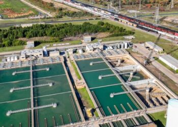 Cerradas escuelas de Houston por problema con agua potable