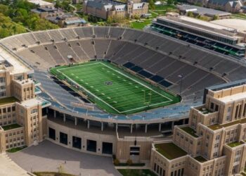 Aprueba UT plan para contar con futbol americano colegial en Sur de Texas