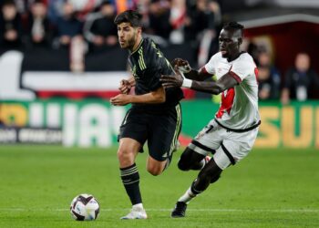 El Rayo Vallecano sorprende al Real Madrid y lo vence 3-2