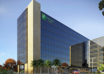 Espectacular apertura de hotel en nuevo aeropuerto de México