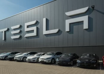 Tesla esta contratando en N.L.