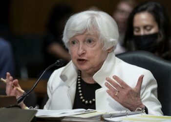 Urge Yellen a Congreso aumentar techo de&nbsp;deuda de EU