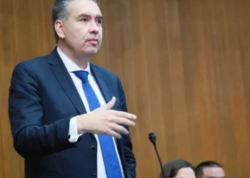Cumplen texanos con pago de impuesto predial