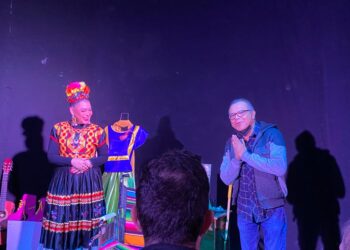 Tonatiuh, llevando el nombre de nuestro país en alto a través de la experiencia de Frida Kahlo