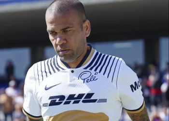 Pumas de la UNAM pide indemnización a Dani Alves