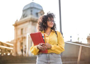 Hacienda niega recursos para gratuidad universitaria
