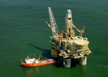 Superan refinación mexicana