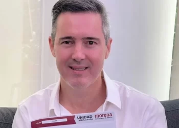 Toma posesión cuñado de Cabeza de Vaca como senador
