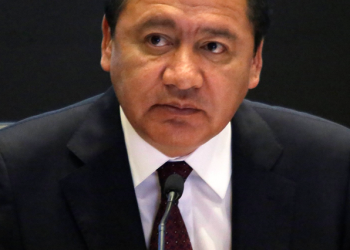 Remueven a Osorio Chong como coordinador del PRI en el Senado; Manuel Añorve queda en su lugar