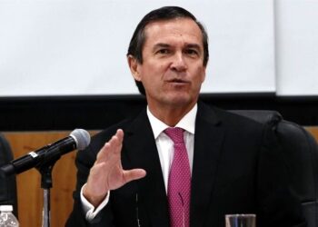 Tribunal ordena restituir cargo a Edmundo Jacobo en el INE