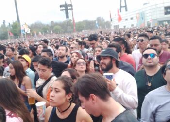 Entre luces y efectos se presenta Steve Aioki en Pa’l Norte