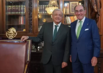 Gana peso especulación