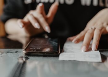 Transforman adeudos recuperados