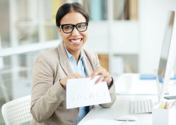 Mejoran tasa salarial