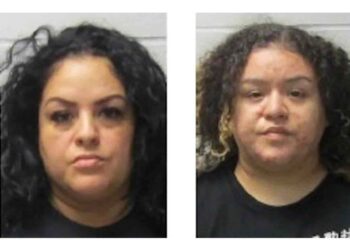 Madre e hija arrestadas por presunta venta de drogas