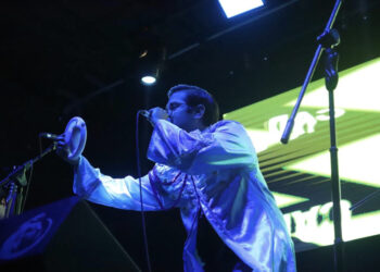 Cafeína: Una banda llena de armonía con letras dulces y esperanzadoras