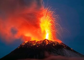 Estados alrededor del volcán Popocatépetl suspenden clases: aquí la lista de municipios