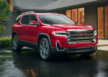 Aumentan 34 % ventas de autos nuevos en frontera norte