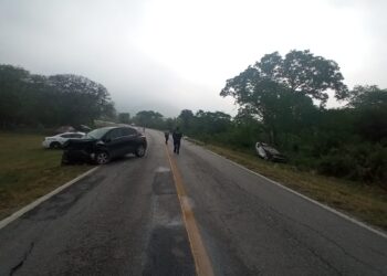 Se registra choque en la Federal 85