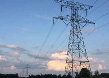 Piden autoridades a texanos ahorrar electricidad