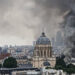 Arden edificios en París por fuerte explosión de gas