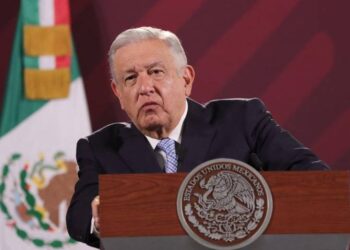 AMLO arremete contra ministro Laynez por proyecto que tumbaría Plan B: “ni siquiera va al fondo”