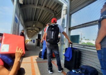 Cierran puente Matamoros-Brownsville por intento de cruce de migrantes