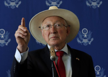 Fentanilo chino decomisado pudo matar a 25 millones de personas: Ken Salazar