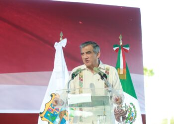 Los recursos si alcanzan cuando no hay corrupción: Américo