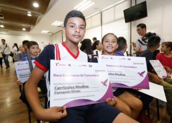 El DIF y la Secretaría de Educación ofrecen Mil 800 becas para niños y jóvenes de Tamaulipas