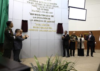 Devela Américo letras de oro en el Congreso de Tamaulipas
