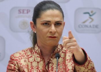 Juez ordena a Ana Guevara y Conade regresar becas a nadadoras